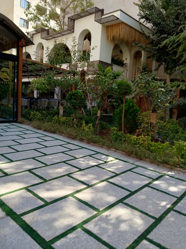 محوطه سازی کافه گوجا پاسداران